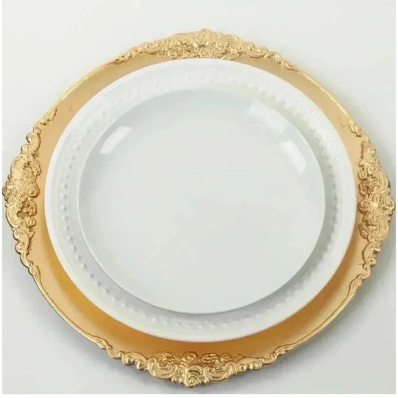 NWOT Vintage Acrylic Charger Plates, Gold - Set of 4 - Picture 3 of 6